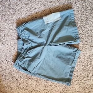 Columbia boys size Large 14-16 green/blue shorts